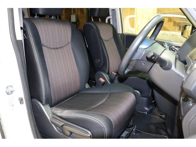 セレナ ハイウェイスター Vセレ+セーフティ SHV Aセフ 衝突被害軽減ブレーキシステム・KENWOOD メモリーナビ・バックカメラ・両側パワースライドドア・オートエアコン・オートライト・クルーズコントロール・リヤサンシェード・保証書・取扱説明書(16枚目)