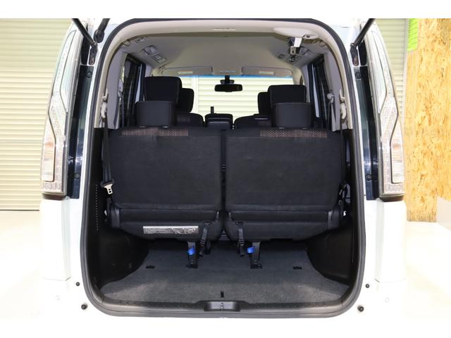 セレナ ハイウェイスター Vセレ+セーフティ SHV Aセフ 衝突被害軽減ブレーキシステム・KENWOOD メモリーナビ・バックカメラ・両側パワースライドドア・オートエアコン・オートライト・クルーズコントロール・リヤサンシェード・保証書・取扱説明書(33枚目)