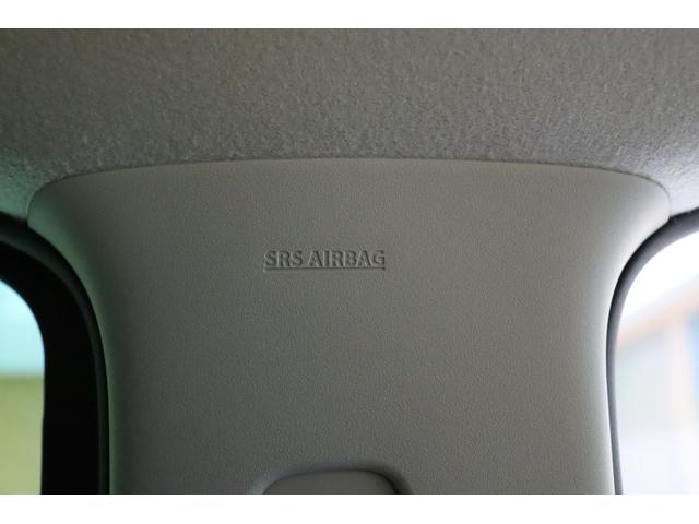 �J�[�e���G�A�o�b�N