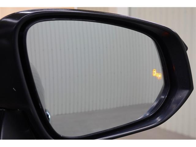 �׎Ԑ��𑖂�ԗ������[�_�[�Ō��m���A�h�A�~���[�ł͊m�F���ɂ����㑤���G���A�ɑ��݂���ԗ��ɉ����A�}�ڋ߂��Ă���ԗ������m���܂��B�ԗ������m����ƃh�A�~���[�ɓ��ڂ��ꂽ�k�d�c�C���W�P�[�^�[���_�����܂��B