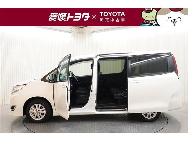 室内外はもちろん、シートを外してニオイの元となるフロアカーペットまで消臭・除菌を実施。中古車を気持ちよくお乗りいただけるクリーニングサービスです。詳細は販売店スタッフまでおたずねください。