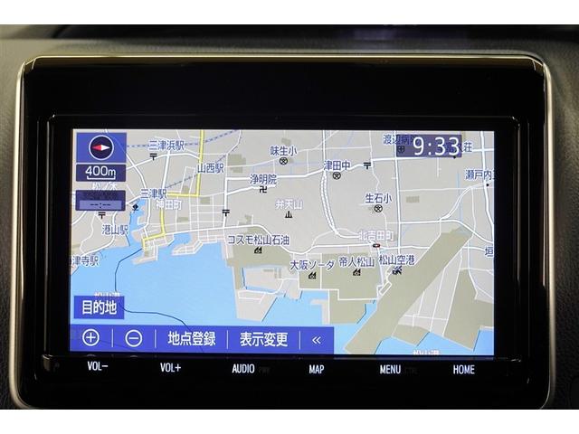 純正ナビを装備。タッチパネル式で使いやすく、お出かけもラクラクです。