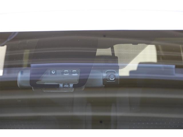 万が一のトラブルのときにも役に立つドライブレコーダーを装備しています。側面衝突や幅寄せ・割り込み対策に！