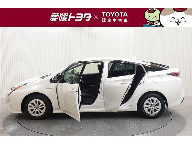 プリウス Ｓセーフティプラス　フルセグ　メモリーナビ　ＤＶＤ再生　バックカメラ　衝突被害軽減システム　ＥＴＣ　ドラレコ　ＬＥＤヘッドランプ　ワンオーナー　記録簿（3枚目）