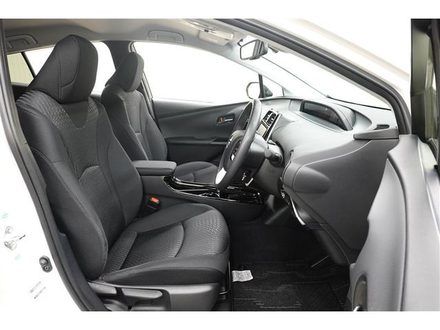 プリウス Ｓセーフティプラス　フルセグ　メモリーナビ　ＤＶＤ再生　バックカメラ　衝突被害軽減システム　ＥＴＣ　ドラレコ　ＬＥＤヘッドランプ　ワンオーナー　記録簿（7枚目）