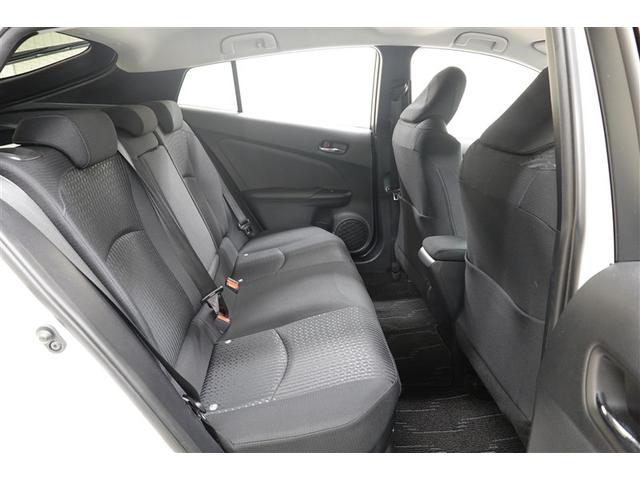 プリウス Ｓセーフティプラス　フルセグ　メモリーナビ　ＤＶＤ再生　バックカメラ　衝突被害軽減システム　ＥＴＣ　ドラレコ　ＬＥＤヘッドランプ　ワンオーナー　記録簿（9枚目）