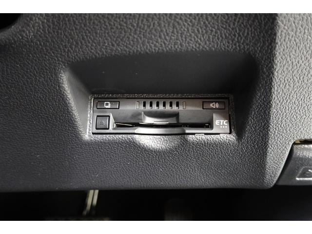 プリウス Ｓセーフティプラス　フルセグ　メモリーナビ　ＤＶＤ再生　バックカメラ　衝突被害軽減システム　ＥＴＣ　ドラレコ　ＬＥＤヘッドランプ　ワンオーナー　記録簿（21枚目）