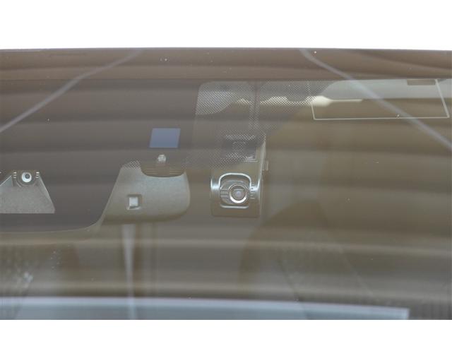 プリウス Ｓセーフティプラス　フルセグ　メモリーナビ　ＤＶＤ再生　バックカメラ　衝突被害軽減システム　ＥＴＣ　ドラレコ　ＬＥＤヘッドランプ　ワンオーナー　記録簿（30枚目）