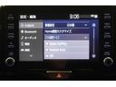 デイスプレイオーディオを装備。スマホとクルマをつなぐことで、いろんなサービスが楽しめます。(AppleCarplay/AndroidAuto 対応)