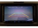 バックカメラが付いているので後方確認が非常にしやすいです。今や運転初心者も熟練者も必須装備!ついていて損はないですね♪