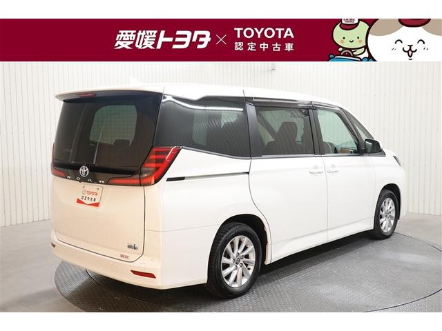 「中古車ハイブリッド保証」付き。ハイブリッド機構を無償で保証します。保証期間は、初度登録年月から１０年目まで、またはロングラン保証が終わってから３年間。ただし累計走行距離が２０万ｋｍ以内です。