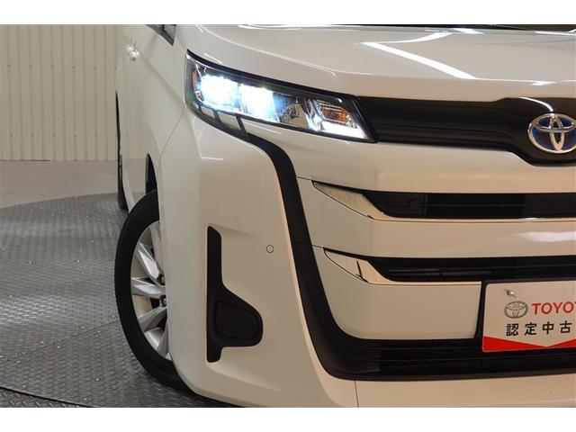 ＬＥＤヘッドライトです。デザイン性がよくとても明るいので、夜間の走行や悪天候でも安心です。しかも長寿命！