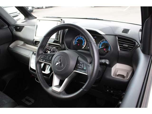 デリカミニ Ｔ　プレミアム　９インチナビ全周囲カメラハンドルヒーター　フルセグＴＶ　ＬＥＤランプ　クルコン　キーレスエントリー　ＡＢＳ　エアバッグ　パワステ　ベンチシート　オートエアコン　ターボ車　フロントカメラ　バックカメラ（10枚目）