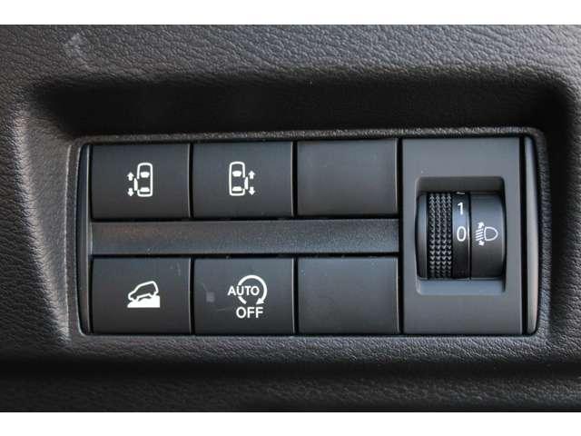 デリカミニ T プレミアム カスタム仕様 9インチナビ 全周囲カメラ 衝突軽減装置 ターボエンジン ワンオーナー車 ナビTV 寒冷地 パワステ フルタイム4WD エアバッグ LEDヘッド ESC サイドカメラ クルコン フルセグ(11枚目)