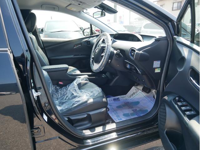 プリウス Ｓツーリングセレクション　モデリスタＩＣＯＮＩＣＳＴＹＬＥフルエアロ　１９インチアルミ＆新品タイヤ　純正９インチナビ・ＴＶ・Ｂｌｕｅｔｏｏｔｈ・バックカメラ　トヨタセーフティセンス　オートクルーズ　ピラーパネル新品（2枚目）