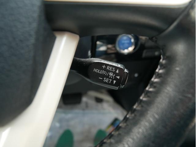 プリウス Ｓツーリングセレクション　モデリスタＩＣＯＮＩＣＳＴＹＬＥフルエアロ　１９インチアルミ＆新品タイヤ　純正９インチナビ・ＴＶ・Ｂｌｕｅｔｏｏｔｈ・バックカメラ　トヨタセーフティセンス　オートクルーズ　ピラーパネル新品（16枚目）