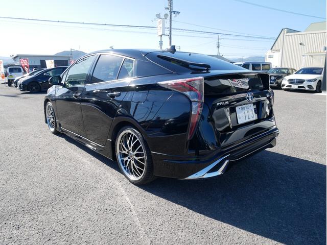 プリウス Ｓツーリングセレクション　モデリスタＩＣＯＮＩＣＳＴＹＬＥフルエアロ　１９インチアルミ＆新品タイヤ　純正９インチナビ・ＴＶ・Ｂｌｕｅｔｏｏｔｈ・バックカメラ　トヨタセーフティセンス　オートクルーズ　ピラーパネル新品（25枚目）