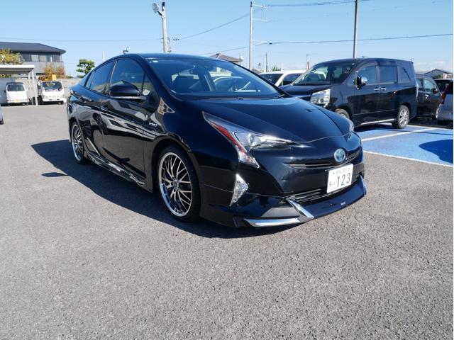 プリウス Ｓツーリングセレクション　モデリスタＩＣＯＮＩＣＳＴＹＬＥフルエアロ　１９インチアルミ＆新品タイヤ　純正９インチナビ・ＴＶ・Ｂｌｕｅｔｏｏｔｈ・バックカメラ　トヨタセーフティセンス　オートクルーズ　ピラーパネル新品（29枚目）