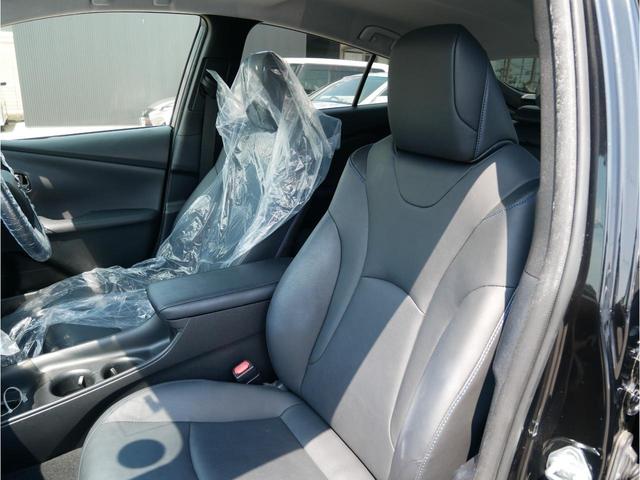プリウス Ｓツーリングセレクション　モデリスタＩＣＯＮＩＣＳＴＹＬＥフルエアロ　１９インチアルミ＆新品タイヤ　純正９インチナビ・ＴＶ・Ｂｌｕｅｔｏｏｔｈ・バックカメラ　トヨタセーフティセンス　オートクルーズ　ピラーパネル新品（38枚目）