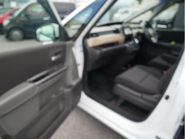 フリードハイブリッド ハイブリッド・Ｇホンダセンシング　ユーザー様買取車両　女性ワンオーナー車　両側パワースライドドア　７人乗り　ナビ・ＴＶ・バックカメラ　ＥＴＣ　プッシュスタート＆スマートキー２個　衝突被害軽減システム　オートクルーズ（12枚目）