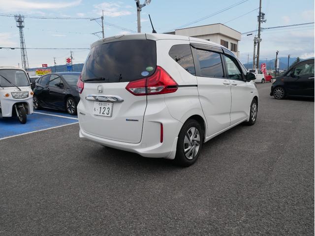 フリードハイブリッド ハイブリッド・Ｇホンダセンシング　ユーザー様買取車両　女性ワンオーナー車　両側パワースライドドア　７人乗り　ナビ・ＴＶ・バックカメラ　ＥＴＣ　プッシュスタート＆スマートキー２個　衝突被害軽減システム　オートクルーズ（21枚目）
