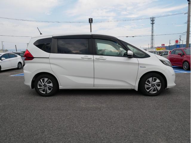 フリードハイブリッド ハイブリッド・Ｇホンダセンシング　ユーザー様買取車両　女性ワンオーナー車　両側パワースライドドア　７人乗り　ナビ・ＴＶ・バックカメラ　ＥＴＣ　プッシュスタート＆スマートキー２個　衝突被害軽減システム　オートクルーズ（22枚目）