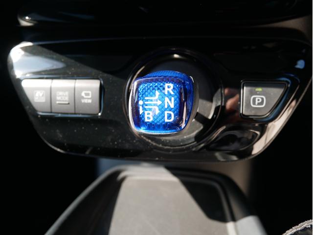 プリウス SセーフティプラスII 純正ディスプレイオーディオナビ 全方位モニター トヨタセーフティセンス クルーズコントロール ブラインドスポットモニター オートエアコン(8枚目)