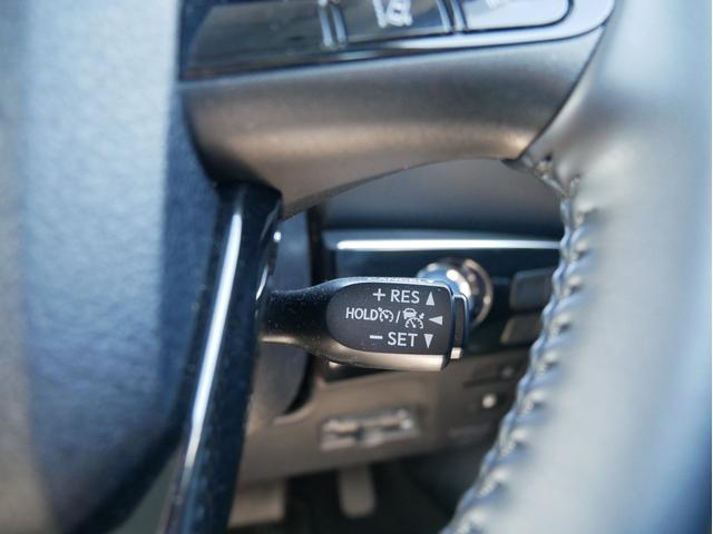 プリウス SセーフティプラスII 純正ディスプレイオーディオナビ 全方位モニター トヨタセーフティセンス クルーズコントロール ブラインドスポットモニター オートエアコン(11枚目)