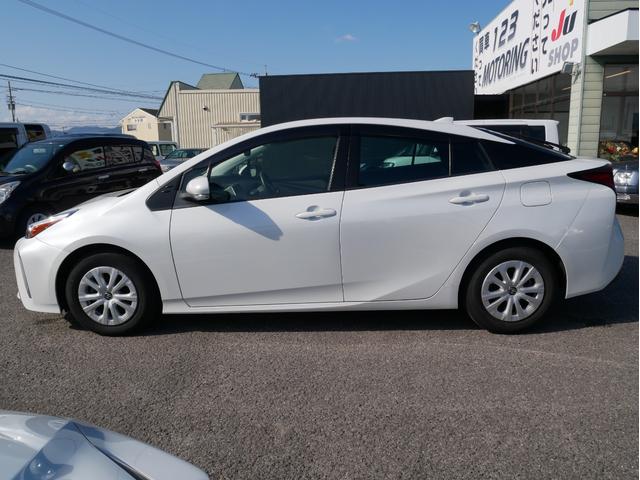 プリウス SセーフティプラスII 純正ディスプレイオーディオナビ 全方位モニター トヨタセーフティセンス クルーズコントロール ブラインドスポットモニター オートエアコン(28枚目)