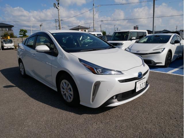 プリウス SセーフティプラスII 純正ディスプレイオーディオナビ 全方位モニター トヨタセーフティセンス クルーズコントロール ブラインドスポットモニター オートエアコン(33枚目)