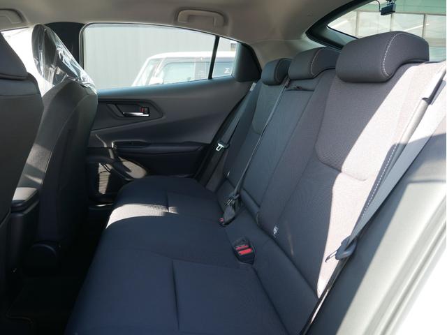 プリウス U 4WD Tコネクトナビ・ディスプレイオーディオ・TV・Bluetooth 全方位モニター クルーズコントロール ブラインドスポットモニター フロントシートヒーター ドライブレコーダー(22枚目)