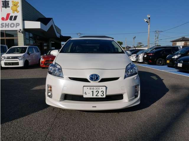 プリウス Ｓツーリングセレクション　モデリスタエアロ　シートカバー　純正ナビ・ＴＶ・バックカメラ　ＥＴＣ　１７インチアルミ　車検整備付き　インテリアパネル　プッシュスタート・スマートキー（29枚目）