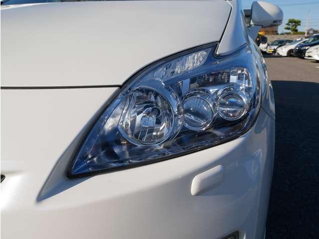 プリウス Ｓツーリングセレクション　モデリスタエアロ　シートカバー　純正ナビ・ＴＶ・バックカメラ　ＥＴＣ　１７インチアルミ　車検整備付き　インテリアパネル　プッシュスタート・スマートキー（31枚目）