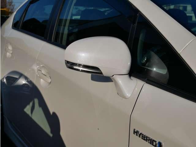 プリウス Ｓツーリングセレクション　モデリスタエアロ　シートカバー　純正ナビ・ＴＶ・バックカメラ　ＥＴＣ　１７インチアルミ　車検整備付き　インテリアパネル　プッシュスタート・スマートキー（35枚目）