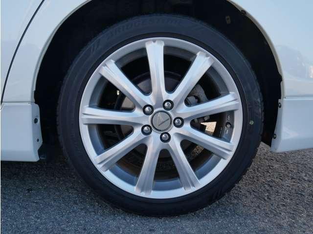 プリウス Ｓツーリングセレクション　モデリスタエアロ　シートカバー　純正ナビ・ＴＶ・バックカメラ　ＥＴＣ　１７インチアルミ　車検整備付き　インテリアパネル　プッシュスタート・スマートキー（37枚目）