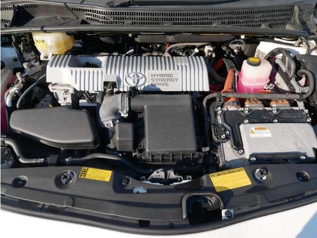 プリウス Ｓツーリングセレクション　モデリスタエアロ　シートカバー　純正ナビ・ＴＶ・バックカメラ　ＥＴＣ　１７インチアルミ　車検整備付き　インテリアパネル　プッシュスタート・スマートキー（43枚目）