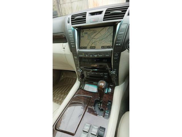 LS460 バージョンC エアサスキット付/ロリンザー20インチホイール(11枚目)