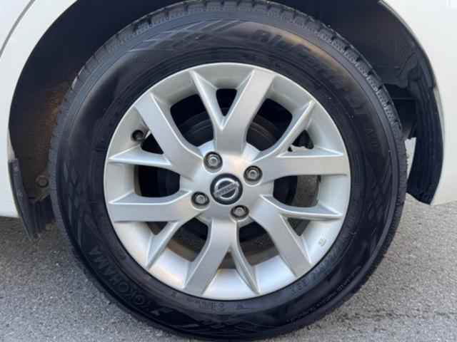 ノート ｅ－パワー　Ｘ　全周囲カメラ　ＴＶ　クリアランスソナー　レーンアシスト　衝突被害軽減システム　アルミホイール　オートライト　スマートキー　アイドリングストップ　電動格納ミラー　ＣＶＴ　盗難防止システム　衝突安全ボディ（18枚目）