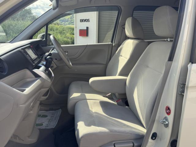 N-WGN G バックカメラ TV スマートキー アイドリングストップ ベンチシート CVT 盗難防止システム ABS ESC CD DVD再生 USB Bluetooth 衝突安全ボディ エアコン(10枚目)