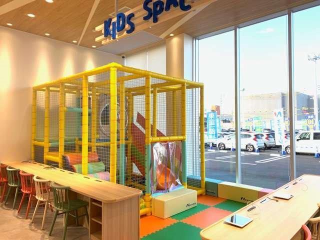 X 衝突軽減装置 SDナビ HIDヘッド フォグ スマートキー アイドリングストップ オートエアコン シートヒーター ウインカーミラー 横滑り防止装置 純正14アルミ(62枚目)