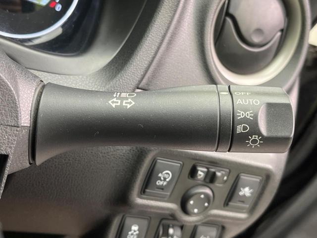 X DIG-S エマージェンシーブレーキ スーパーチャージャー 純正ナビ バックカメラ Bluetooth ドラレコ 車線逸脱警報 スマートキー オートライト オートエアコン プライバシーガラス シートリフター(8枚目)