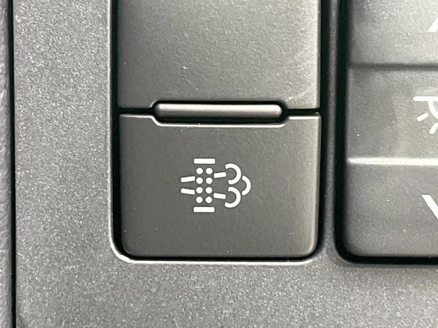 TX Lパッケージ マットブラックエディション ムーンルーフ 4WD セーフティセンス 前席シートベンチレーション レーダークルーズ ブラックルーフレール 黒本革シート スマートキー LEDヘッド グレード専用18アルミ 前席パワーシート(39枚目)
