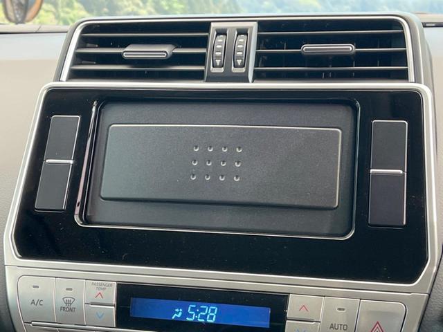 TX Lパッケージ マットブラックエディション ムーンルーフ 4WD セーフティセンス 前席シートベンチレーション レーダークルーズ ブラックルーフレール 黒本革シート スマートキー LEDヘッド グレード専用18アルミ 前席パワーシート(42枚目)