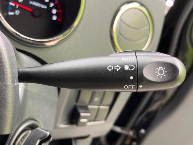 スティングレーリミテッド 禁煙車 寒冷地仕様 HIDヘッド オートライト オートエアコン 革巻きステアリング 純正14アルミ アイボリーシート オーディオ プライバシーガラス(5枚目)