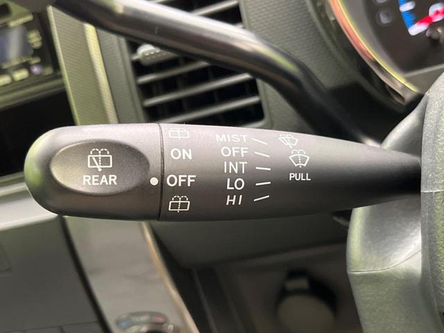 スティングレーリミテッド 禁煙車 寒冷地仕様 HIDヘッド オートライト オートエアコン 革巻きステアリング 純正14アルミ アイボリーシート オーディオ プライバシーガラス(22枚目)