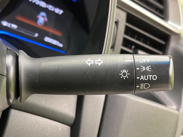 Lパッケージ CTBA 純正ナビ Bluetooth バックカメラ LEDヘッド ETC ハーフレザーシート クルコン 革巻きステアリング スマートキー オートライト オートエアコン 電動格納ミラー USB端子(40枚目)
