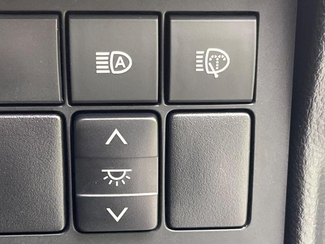 TX Lパッケージ 4WD サンルーフ 本革シート セーフティセンス 純正9型ナビ レーダークルーズ バックカメラ Bluetooth フルセグ ETC LEDヘッド LEDフォグ シートヒーター パワーシート(37枚目)