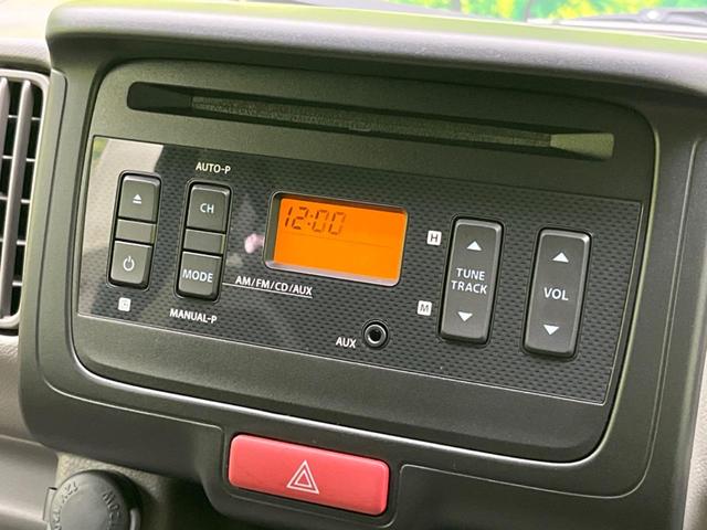 ジョイン 4WD 5MT 純正オーディオ 電格ミラー アームレスト リアヒーター キーレス エアコン ヘッドライトレベライザー パワーウィンドウ プライバシーガラス セキュリティアラーム シートバックポケット(4枚目)
