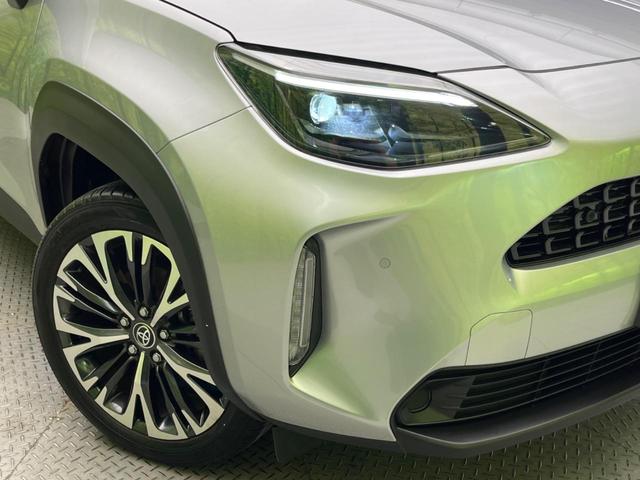 ヤリスクロス ハイブリッドＺ　禁煙車　パノラミックビューモニター　ブラインドスポットモニター　純正８型ナビ機能付きディスプレイオーディオ　セーフティセンス　レーダークルーズコントロール　ＬＥＤヘッドライト　運転席パワーシート（11枚目）