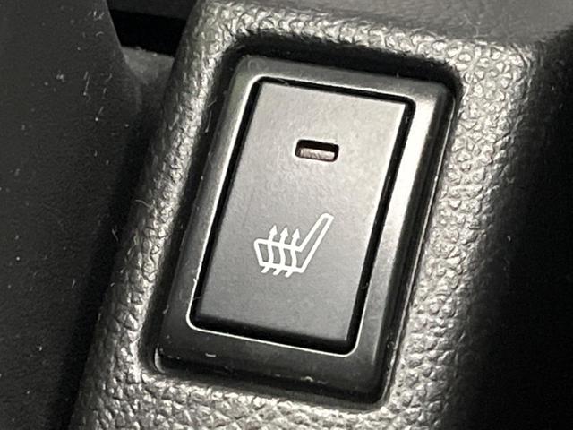 スイフト ＲＳ　ＳＤナビ　禁煙車　シートヒーター　ドラレコ　スマートキー　ＬＥＤヘッド　ビルトインＥＴＣ　オートハイビーム　オートライト　オートエアコン　純正１６インチアルミ　Ｂｌｕｅｔｏｏｔｈ　ＣＤ　ＤＶＤ再生（6枚目）